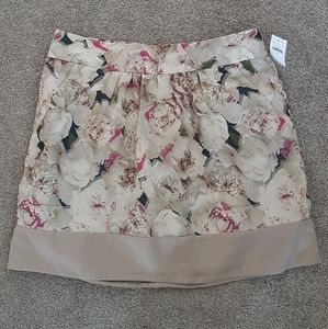 Gap floral skirt size 2